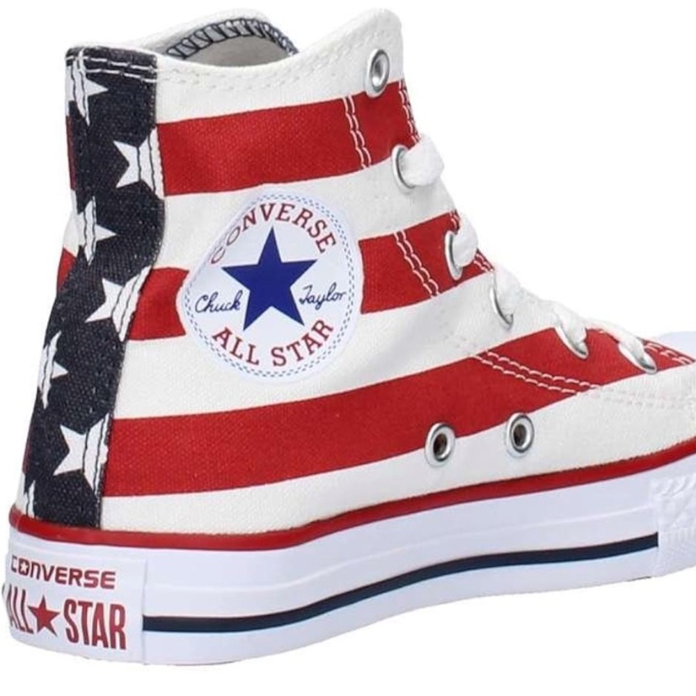 CONVERSE all star Stars and Stripes youth hightops size 12